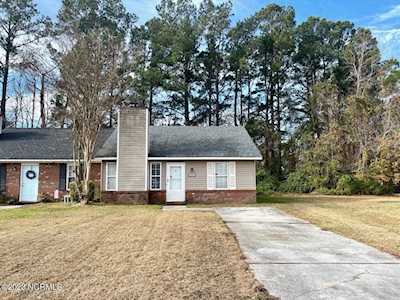 108 Glenside Court Midway Park, NC 28544