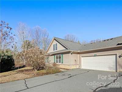 12 Mountain Meadow Circle Weaverville, NC 28787