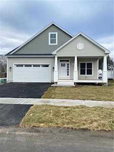 19 Weston Ave North Kingstown, RI 02852