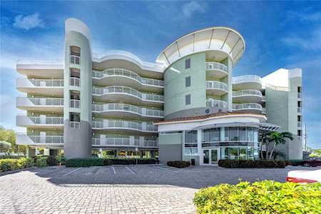 11605 Gulf Blvd #403 Treasure Island, FL 33706