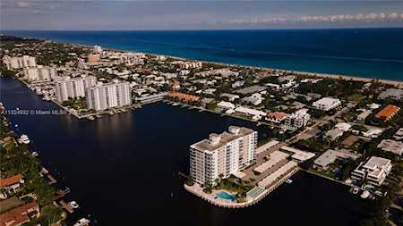 400 Seasage Dr #804 Delray Beach, FL 33483