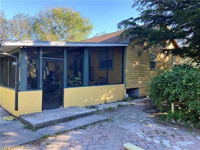 10910 Sandin Rd Fort Myers, FL 33905