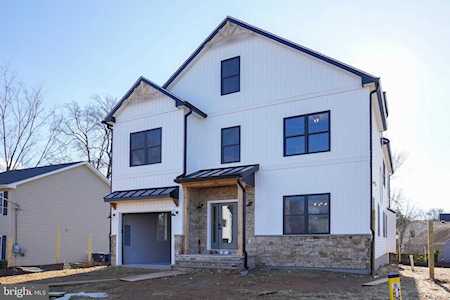 6937 Oak Ridge Rd Falls Church, VA 22042