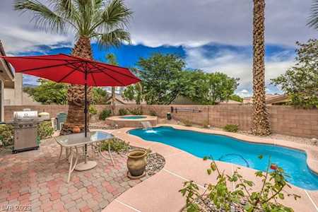 7576 Splashing Rock Dr Las Vegas, NV 89131