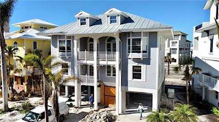 105 Jumento Cay Ln Bonita Springs, FL 34134