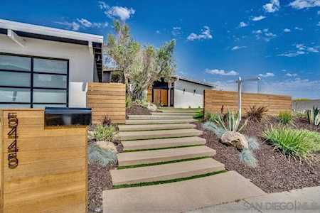 5445 Castle Hills Dr San Diego, CA 92109