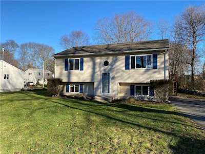 149 Rodman St South Kingstown, RI 02879