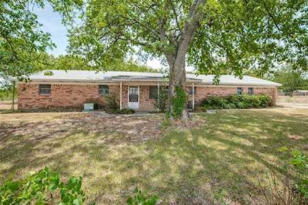 611 Hickory Street Rhome, TX 76078