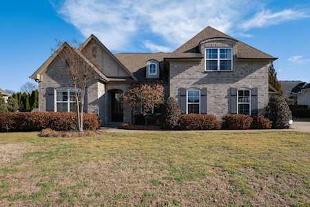 2724 Craythorne Drive Murfreesboro, TN 37129