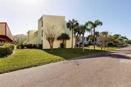 1 Windrush Blvd #79 Indian Rocks Beach, FL 33785