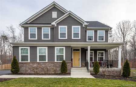 13137 Beech Hill Dr Midlothian, VA 23112