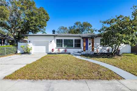 1029 49th St N St. Petersburg, FL 33710