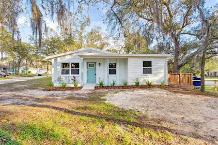 10002 Takomah Trl Tampa, FL 33617