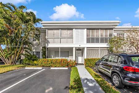 6273 Bay Club Dr #3 Fort Lauderdale, FL 33308