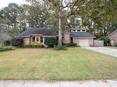 111 Chessington Circle Summerville, SC 29485