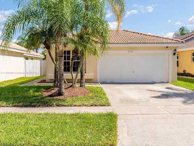 2737 SW 177th Ave Miramar, FL 33029