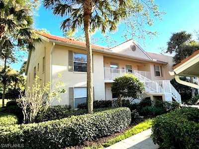 209 Robin Hood Cir #5-201 Naples, FL 34104