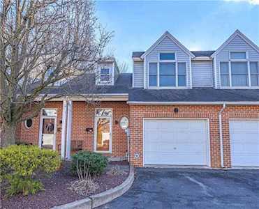 364 Biondo Ct Bethlehem, PA 18017