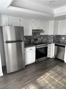 2921 Country Manor Ln #139 Las Vegas, NV 89115