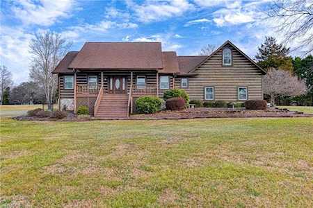 7749 Seasons Hollow Road Lewisville, NC 27023