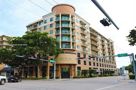 3590 Coral Way #702 Miami, FL 33145