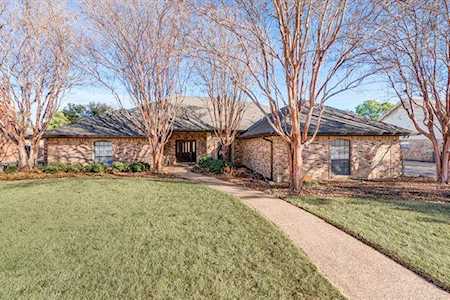 3808 Hillwood Way Bedford, TX 76021