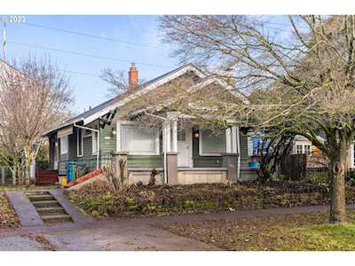 2713 N Willamette BLVD Portland, OR 97217