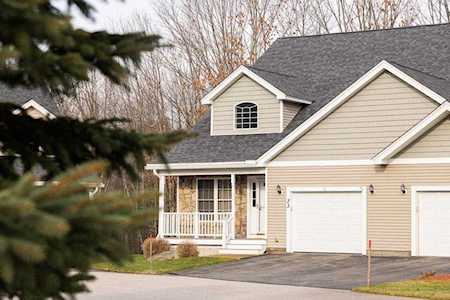 33 Arbor Circle #33 Litchfield, NH 03052