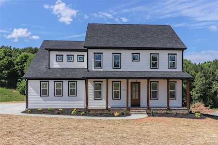 8072 Cypress St Sherrills Ford, NC 28673