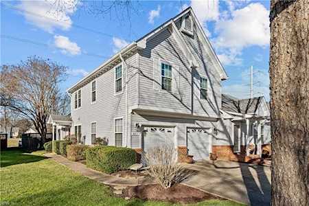 851 Shoal Creek Trl Chesapeake, VA 23320