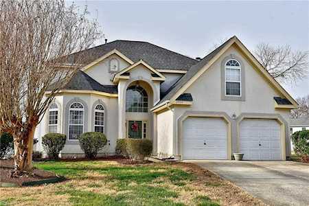 2904 Myrtle Oak Ct Virginia Beach, VA 23456