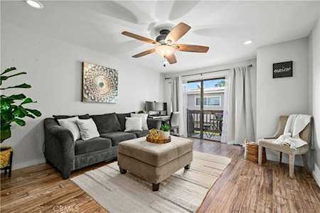 1242 E 4th St #3 Long Beach, CA 90802
