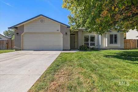 671 Goshawk Ave Middleton, ID 83644