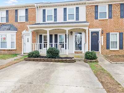 1588 Sword Dancer Dr Virginia Beach, VA 23454
