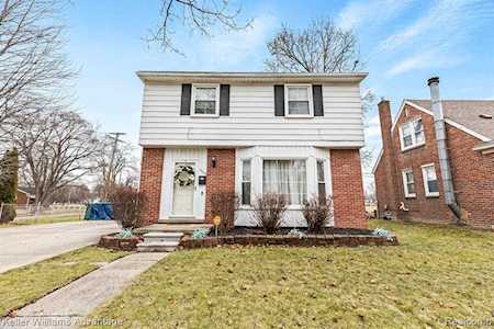 9640 Mercedes Redford Twp, MI 48239