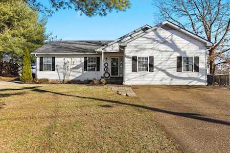 2004 Sunday Silence Dr Greenbrier, TN 37073