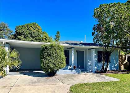 6651 Park St S South Pasadena, FL 33707