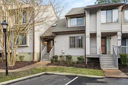 117 Inland View Dr Newport News, VA 23603
