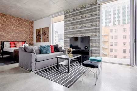 151 SE 1st St #804 Miami, FL 33131