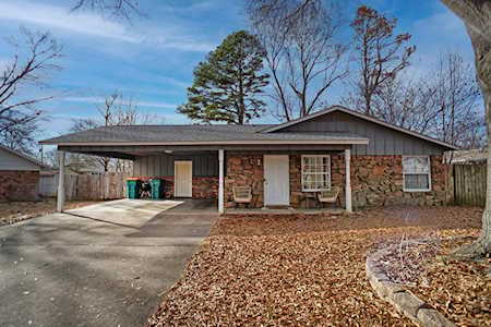 607 N Louisville Ave Russellville, AR 72801
