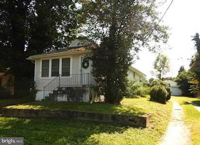 737 Woodland Ave Westville, NJ 08093