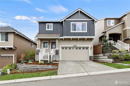 22811 SE 262nd Ct Maple Valley, WA 98038
