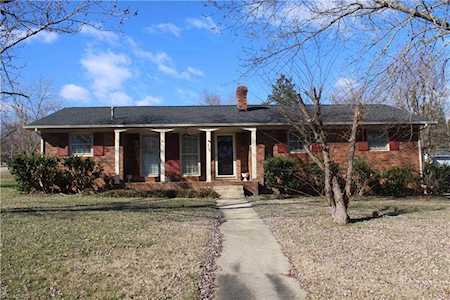 2704 Lafayette Place High Point, NC 27263