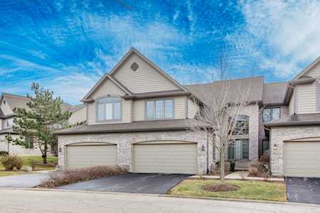 26W195 Klein Creek Dr Winfield, IL 60190
