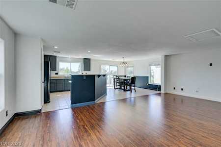 3333 Edinboro Ridge Ave North Las Vegas, NV 89081