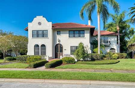 1106 Palm View Ave Belleair, FL 33756