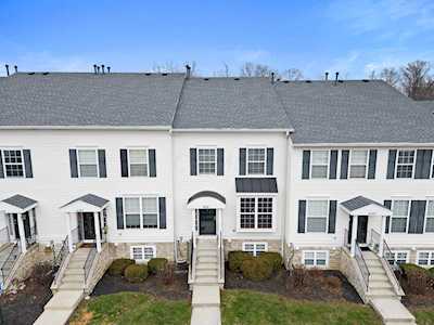 8292 Sugar Magnolia Drive Blacklick, OH 43004