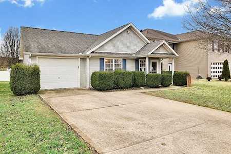 5049 Tabitha St Murfreesboro, TN 37129