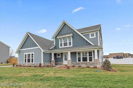 266 Bridlewood Dr Shepherdsville, KY 40165