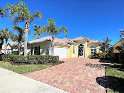 5851 Benevento Dr Sarasota, FL 34238